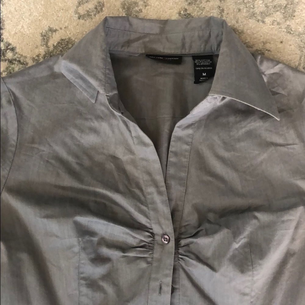 Tops - Picture 2 of 4